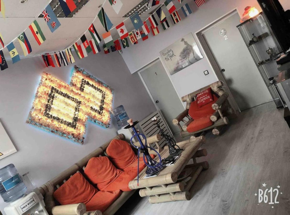 Parsa Homstay Madrid Extérieur photo